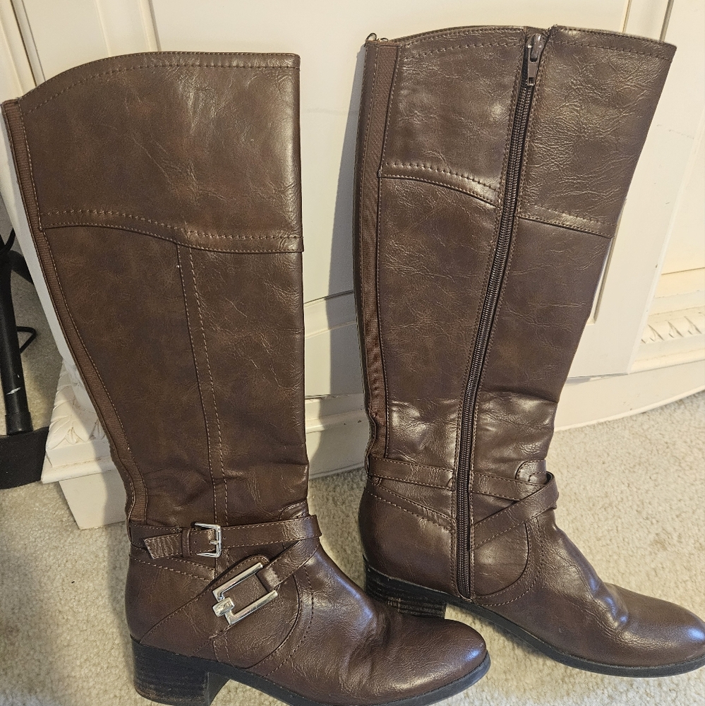 Unisa brown boots